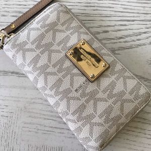 Michael Kors wristlet  {Mercer Logo}